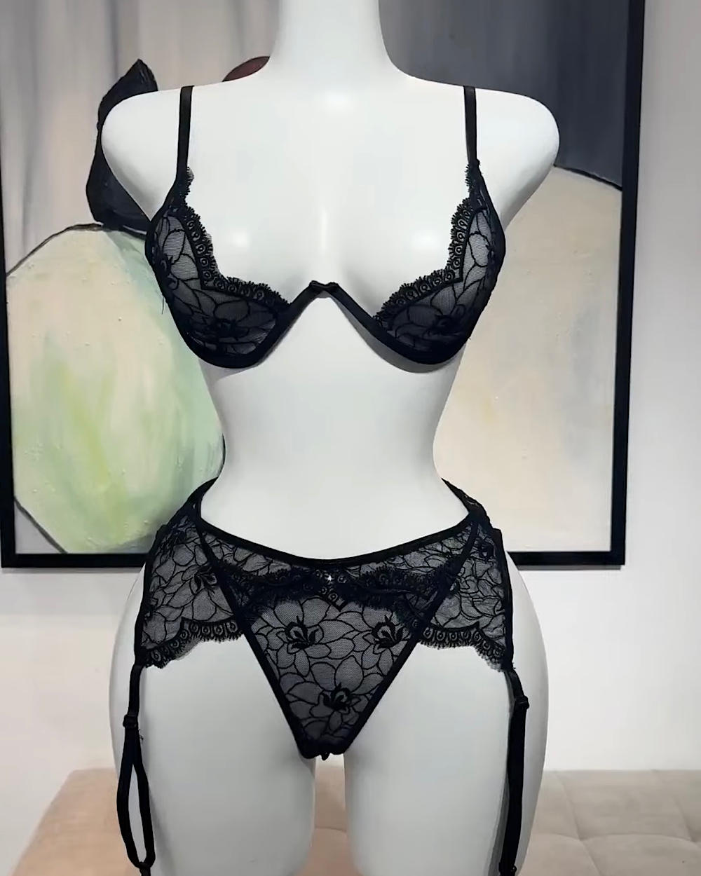 Lilith Black Lingerie Set - Thumbnail